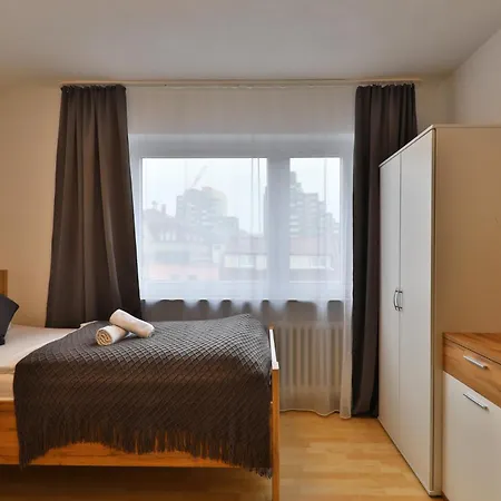 Moderne Ferienwohnungen - Service Wie Im Hotel Göppingen Extérieur photo