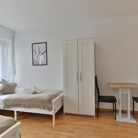 Moderne Ferienwohnungen - Service Wie Im Hotel Göppingen Extérieur photo